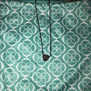 Kendra Scott Perry Necklace